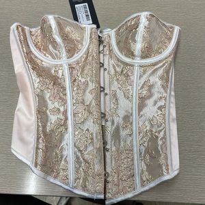 Pretty little things bustier